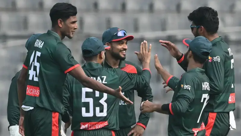 Lowest Totals for Ban vs Pak ODI